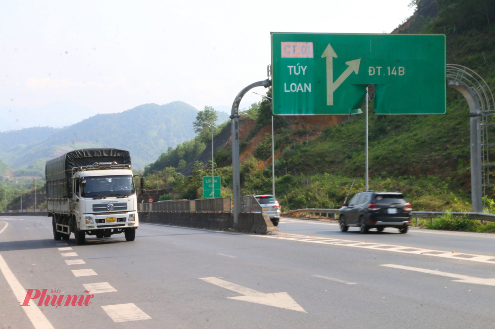 Điều này không chỉ rút ngắn thời gian vận chuyển hàng hóa mà còn mở ra cơ hội thu hút đầu tư, phát triển du lịch, dịch vụ và công nghiệp cho khu vực miền Trung.