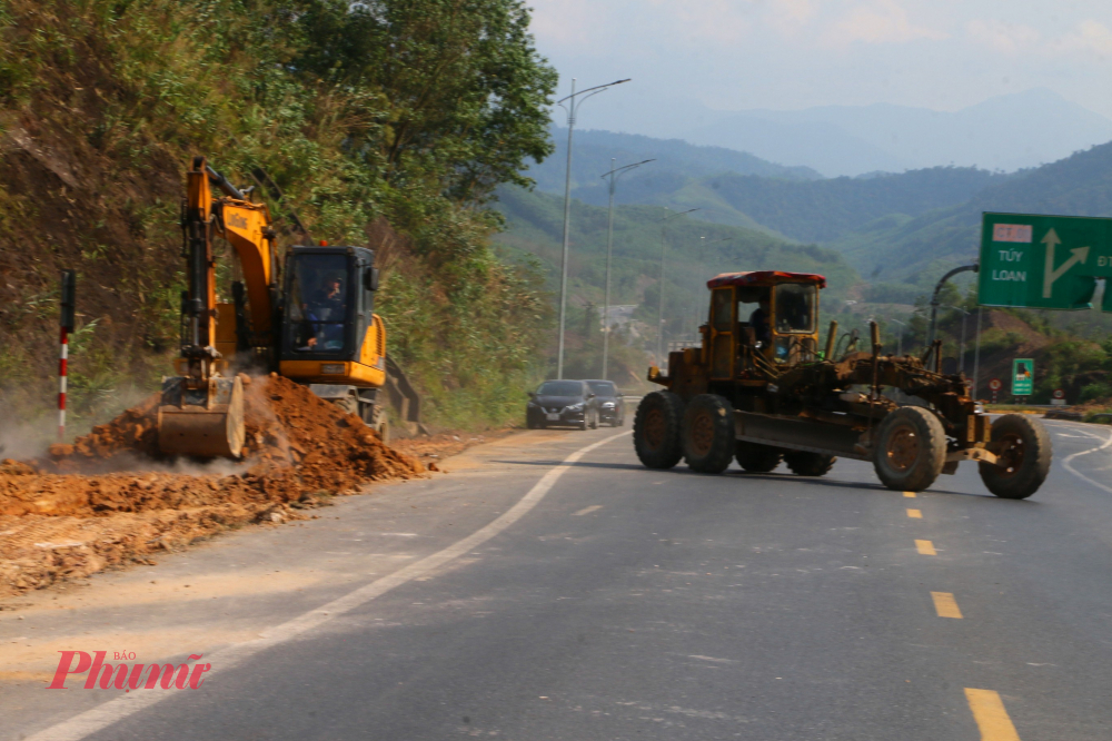 Bộ Giao thông vận tải yêu cầu các ban quản lý dự án thường xuyên kiểm tra, giám sát chất lượng thi công, bảo đảm tiến độ đi đôi với chất lượng và an toàn lao động. Những khó khăn về nguồn vật liệu, thời tiết hay thủ tục hành chính cần được kịp thời tháo gỡ, tránh làm gián đoạn tiến độ chung.