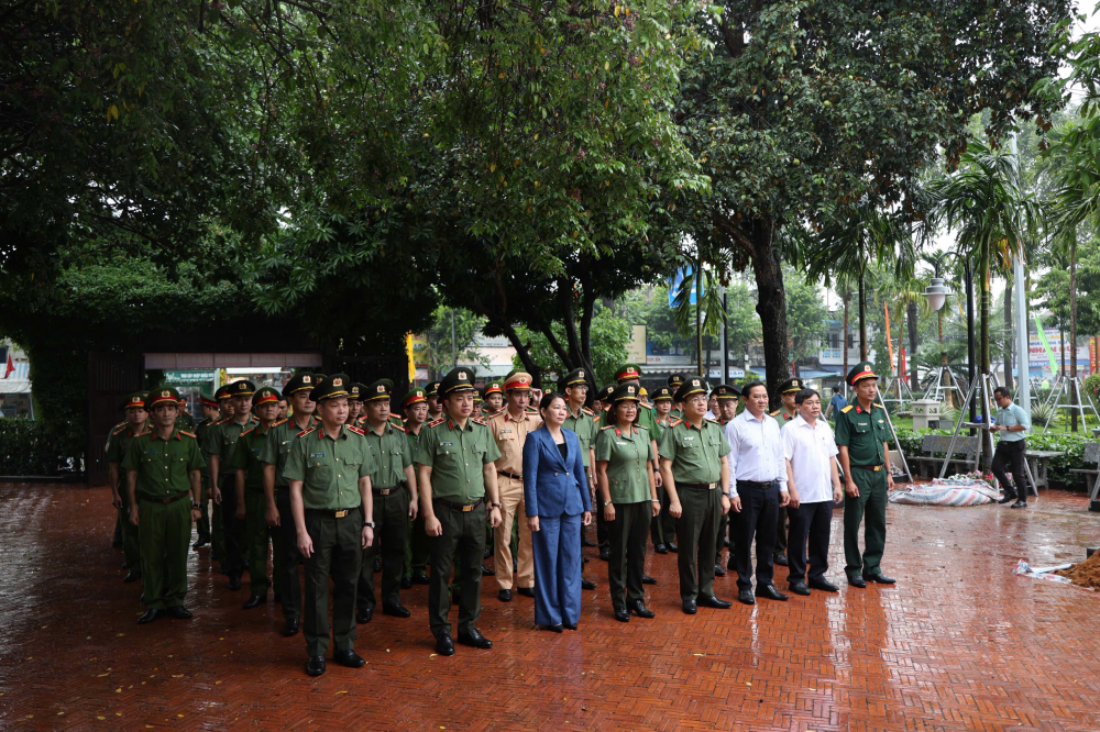 Các đại biểu tham dự buổi lễ - Ảnh: Công an TPHCM