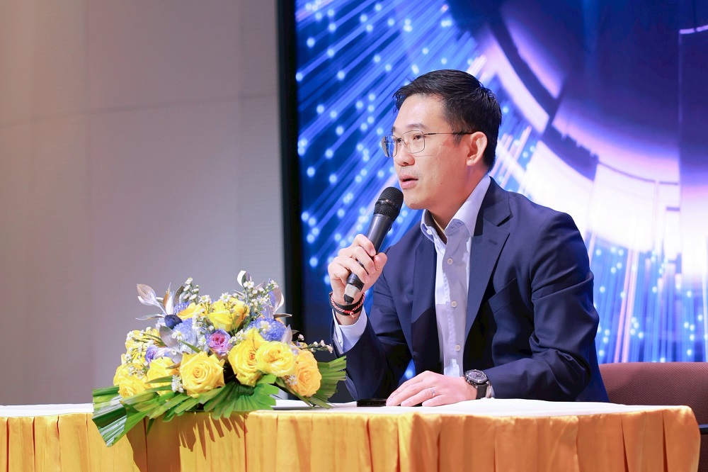 Ông Pawalit Ua-Amornwanit - Tổng giám đốc C.P. Việt Nam phát biểu tại lễ trao giải - Ảnh: Quân Trần