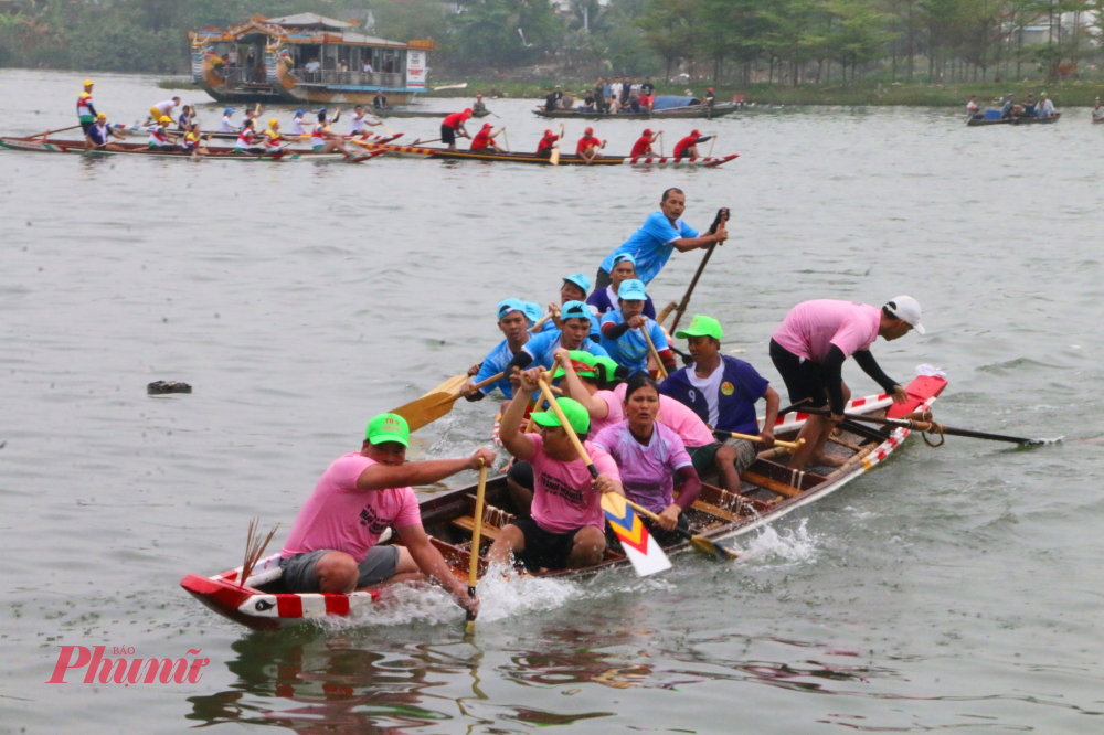 Giải đua ghe không chỉ là hoạt động thể thao đầu xuân mà còn là dịp để bảo tồn và phát huy giá trị văn hoá truyền thống của cha ông; tăng cường tình đoàn kết, giao lưu học hỏi giữa các đơn vị, các địa phương.