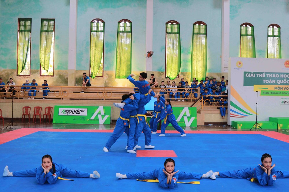 Các vận động viên thi môn võ cổ truyền Vovinam tại Giải thể thao học sinh phổ thông toàn quốc năm 2025.