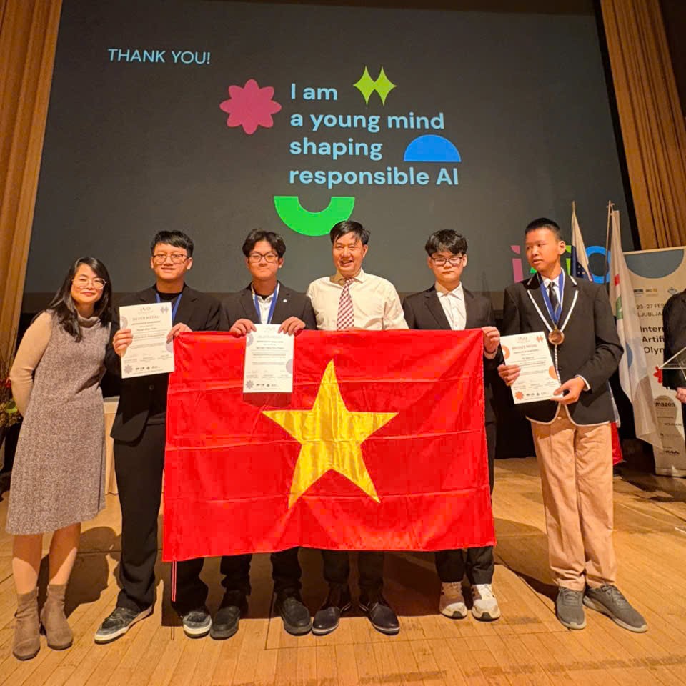 Đội tuyển Việt Nam tại Kỳ thi Olympic Trí tuệ nhân tạo quốc tế - IAIO 2026. Ảnh: Đội tuyển cung cấp