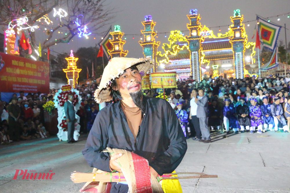 Cả hai vị đều được các triều vua Thành Thái, Duy Tân, Khải Định ban tặng “Thần sắc Tôn Thần Thần Vị”