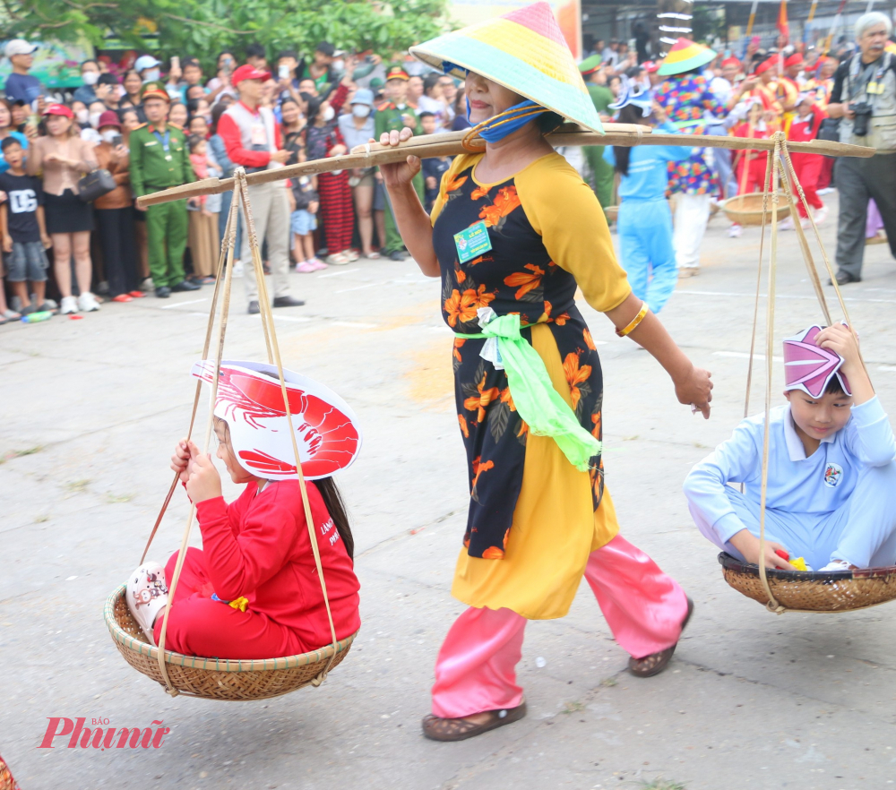 Làng Thai Dương là một địa danh nổi tiếng là thắng cảnh của Thành phố Huế, Vua Thiệu Trị đã xếp  Làng Thai Dương là một trong hai mươi thắng cảnh của Kinh Thành Huế.