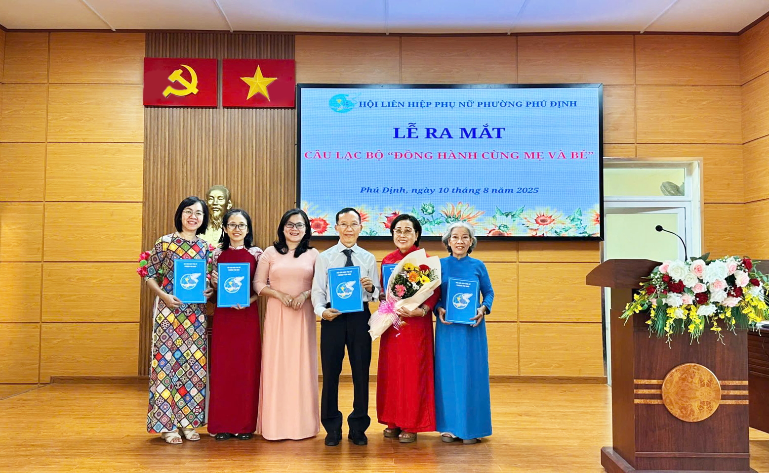 Hội LHPN phường Phú Định ra mắt Câu lạc bộ Đồng hành cùng mẹ và bé 