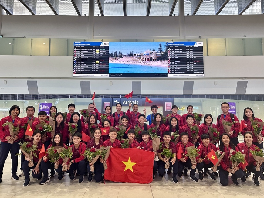 Đội tuyển nữ bóng đá Việt Nam được chào đón tại Úc - Ảnh: VFF