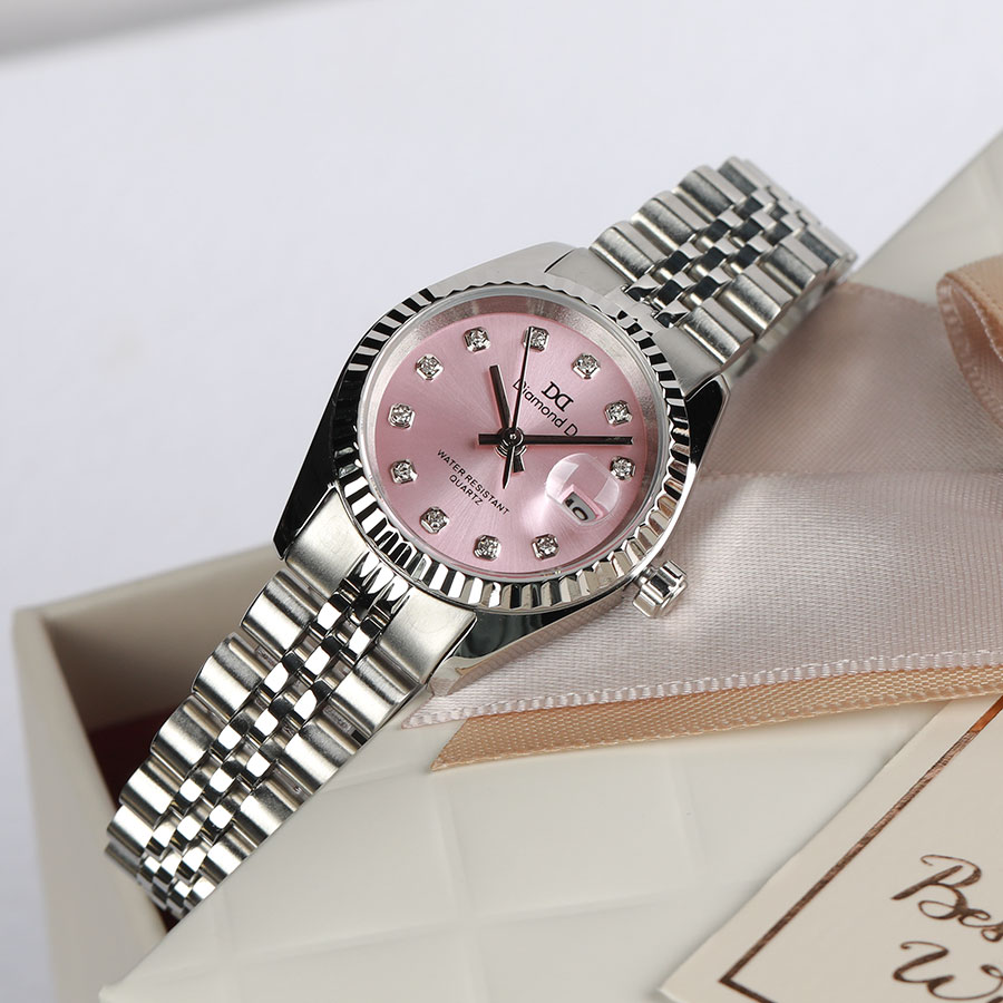 Đồng hồ Diamond D DM1014S-02 - sắc hồng thanh lịch tôn lên sự quý phái, rạng rỡ trong từng khoảnh khắc