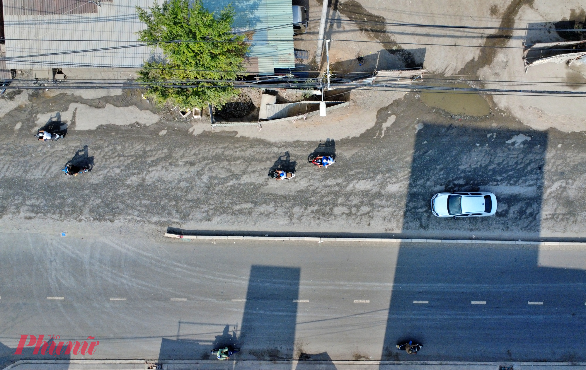 Công trình khởi công từ tháng 6/2015, với quy mô mở rộng mặt đường từ 7m lên 30m, tổng mức đầu tư hơn 402 tỉ đồng.