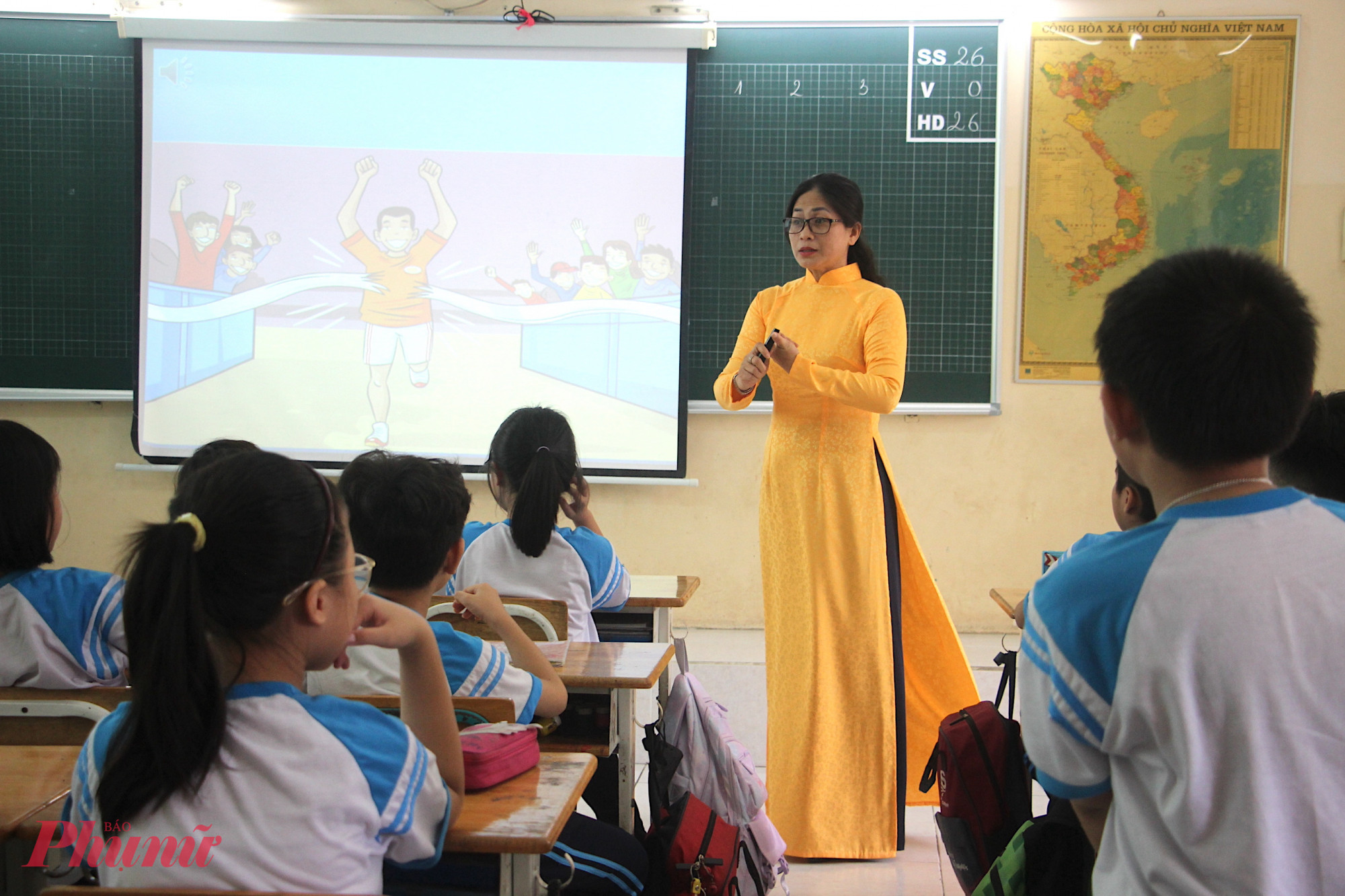 Mọi công dân trong độ tuổi quy định có nghĩa vụ học tập để đạt trình độ phổ cập giáo dục và giáo dục bắt buộc - Ảnh: N.L