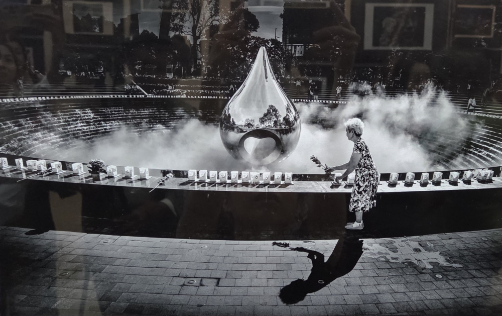 Tác phẩm Dâng lễ đầu năm - tác giả Phạm Thúy Diễm