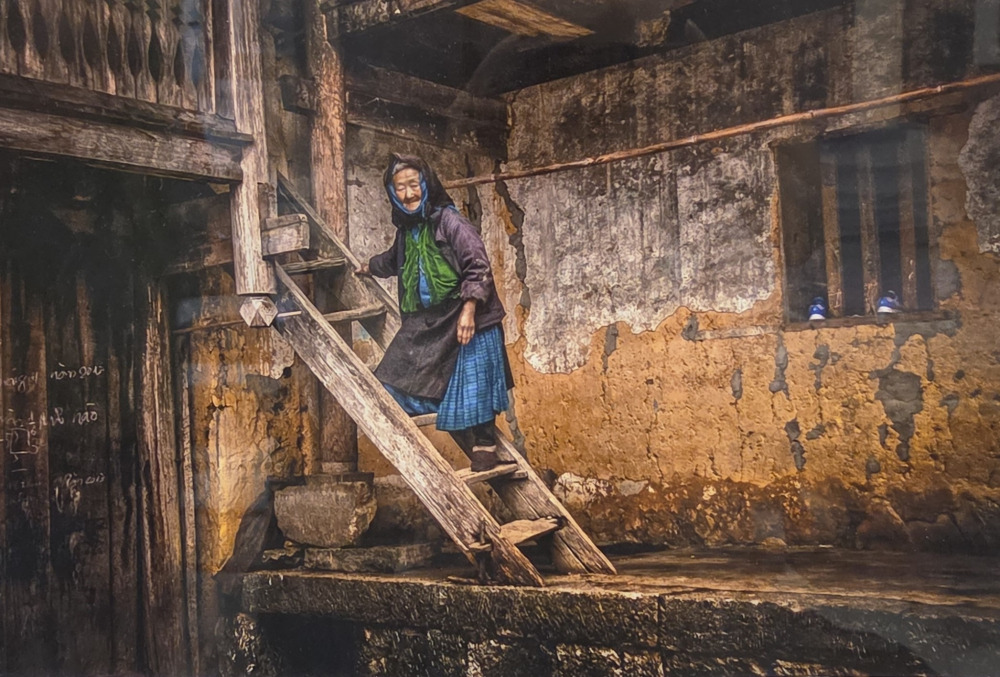 Tác phẩm Dâng lễ đầu năm - tác giả Phạm Thúy Diễm