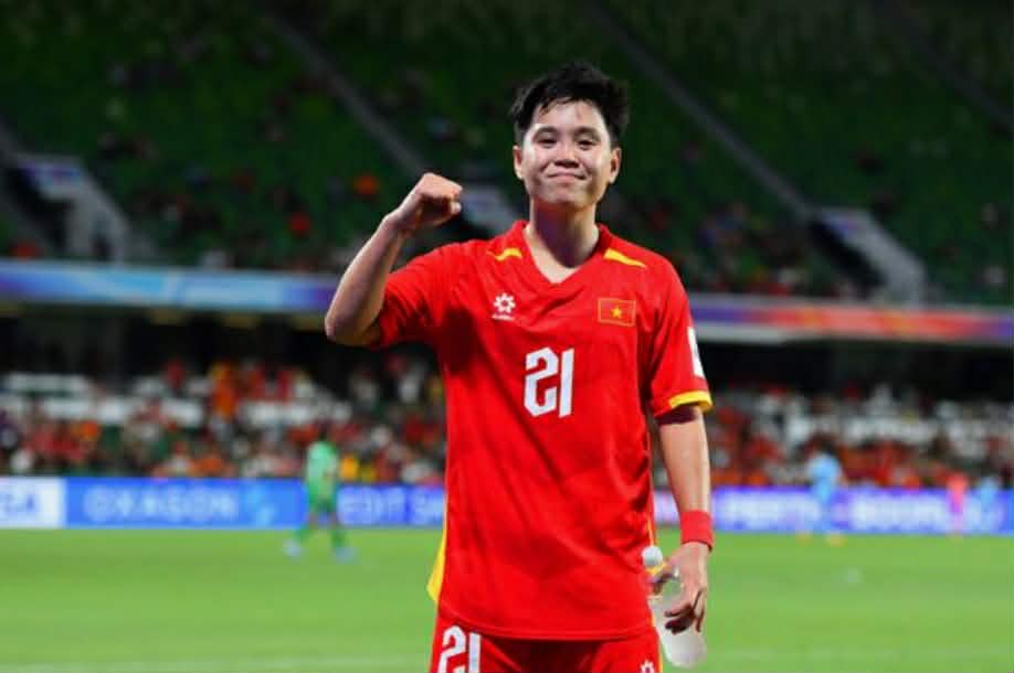 Vạn Sự, tác giả cả hai bàn thắng trong trận Việt Nam đá bại Ấn Độ 2-1