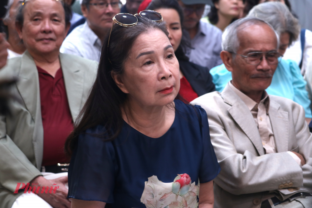 NSND Kim Xuân cũng có mặt trong ngày khai mạc triển lãm