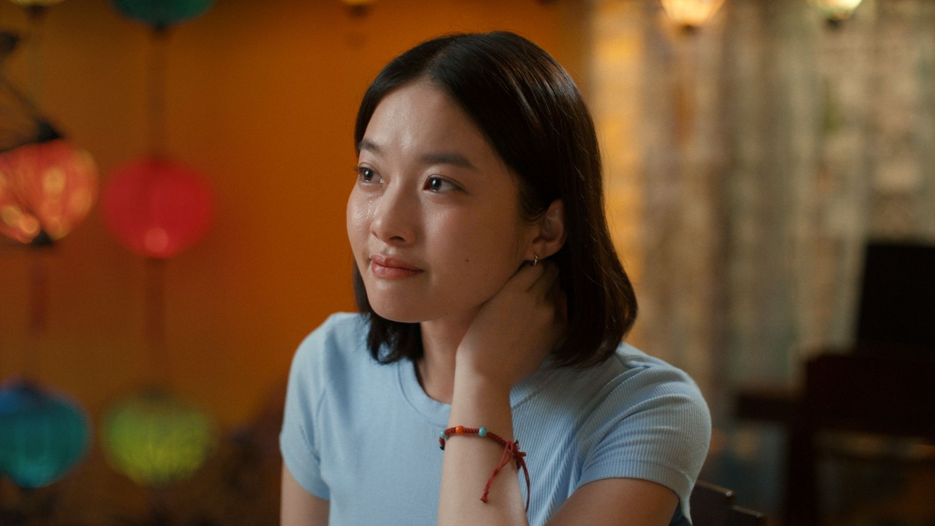 Kim Khánh vào vai diễn Mộng Hoài trong phim Cám ơn người đã thức cùng tôi (Ảnh: Đoàn phim cung cấp)