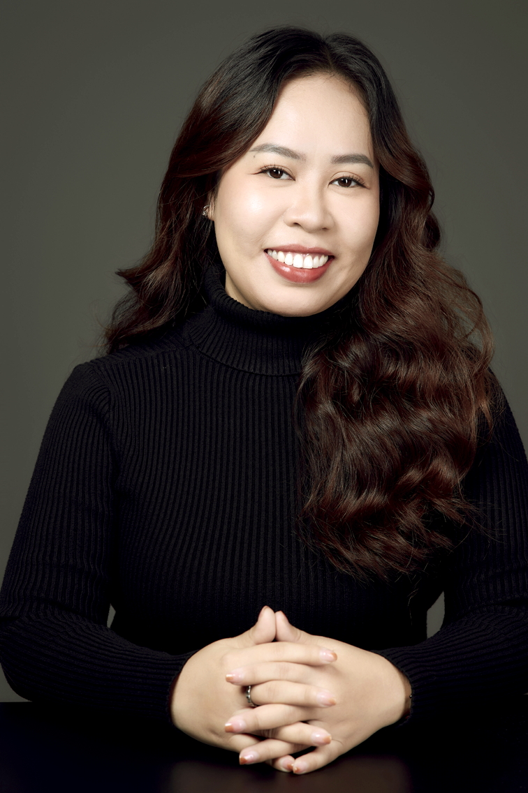 Phó giáo sư, tiến sĩ Ngô Thị Huyền 