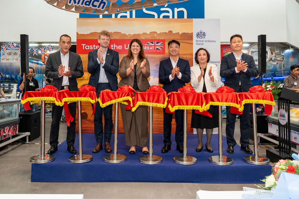 MM Mega Market Việt Nam phối hợp cùng Đại sứ quán Anh tại Hà Nội và Tổng Lãnh sự quán Anh tại TPHCM tổ chức sự kiện “Taste of the UK” - Ảnh: MMVN