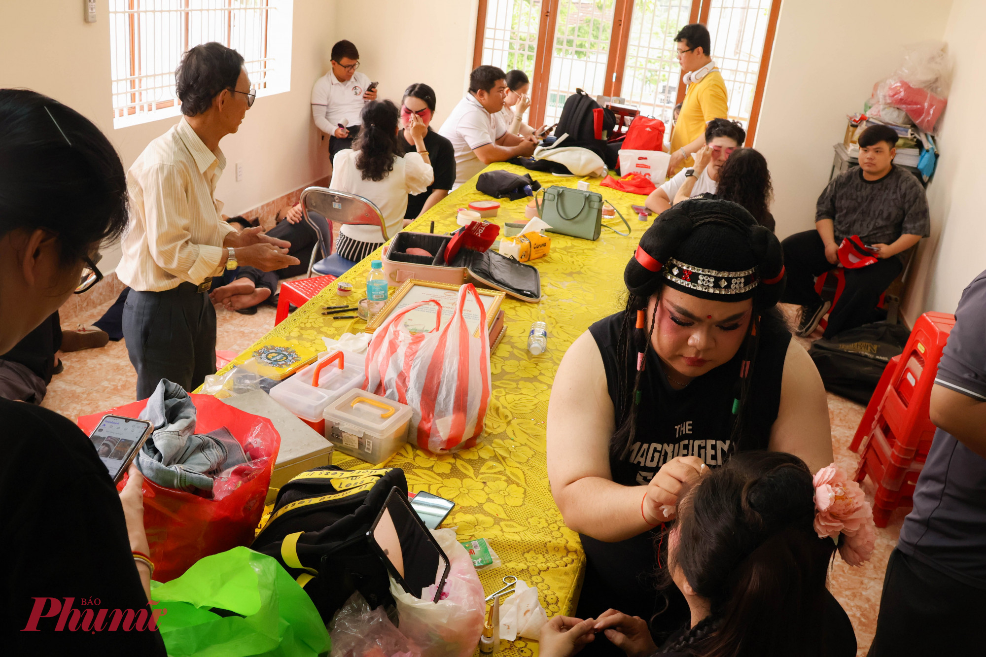 Tại Phường Thủ Dầu Một (Bình Dương cũ),  đoàn múa rồng Long Phúc Kiến luôn là một trong những đoàn được giao nhiệm vụ hóa thân thành Bát Tiên trong mỗi dịp lễ tết của người Hoa.