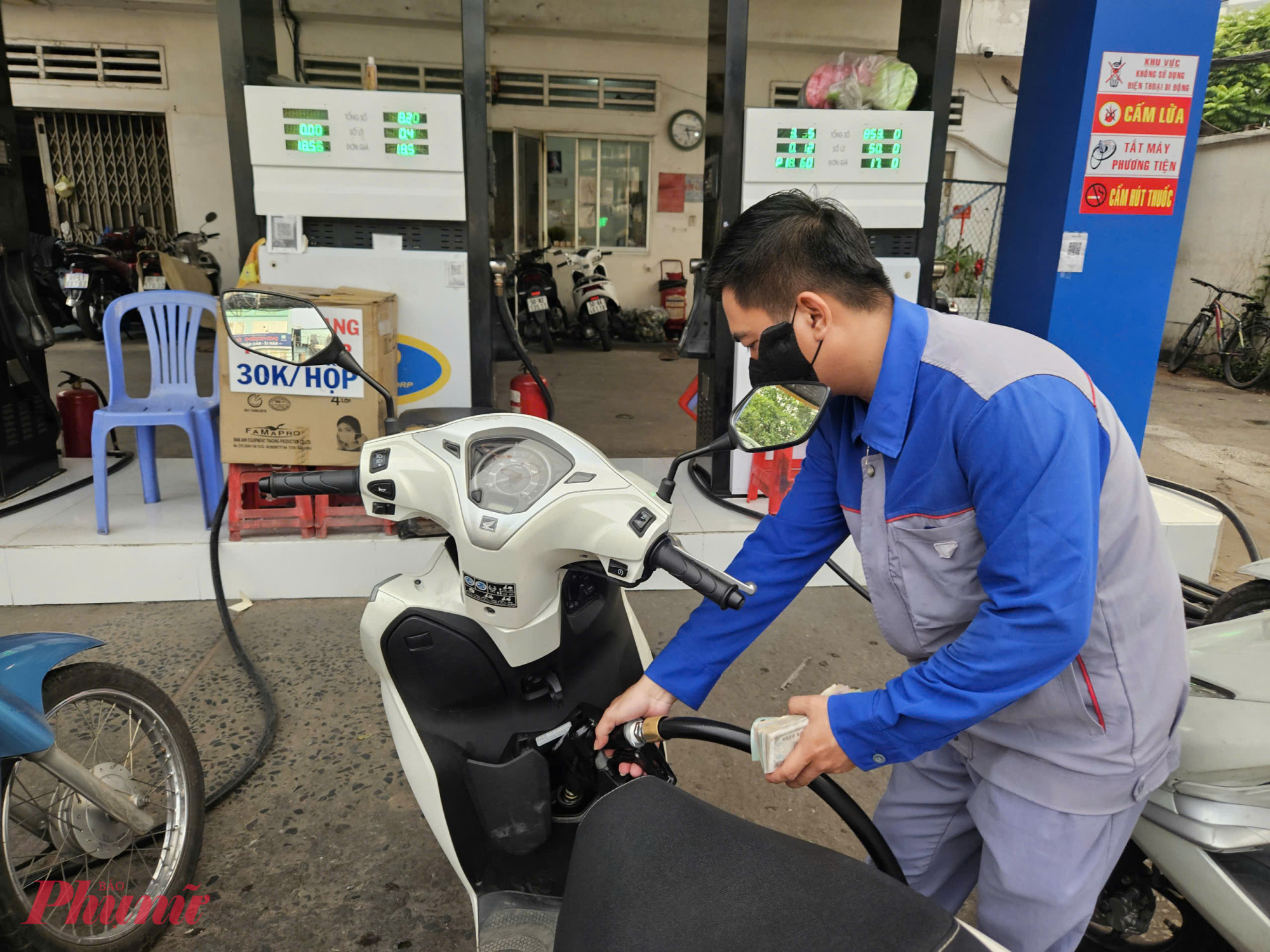 Bộ Công Thương cũng yêu cầu các địa phương tăng cường kiểm tra, giám sát hoạt động kinh doanh xăng dầu 