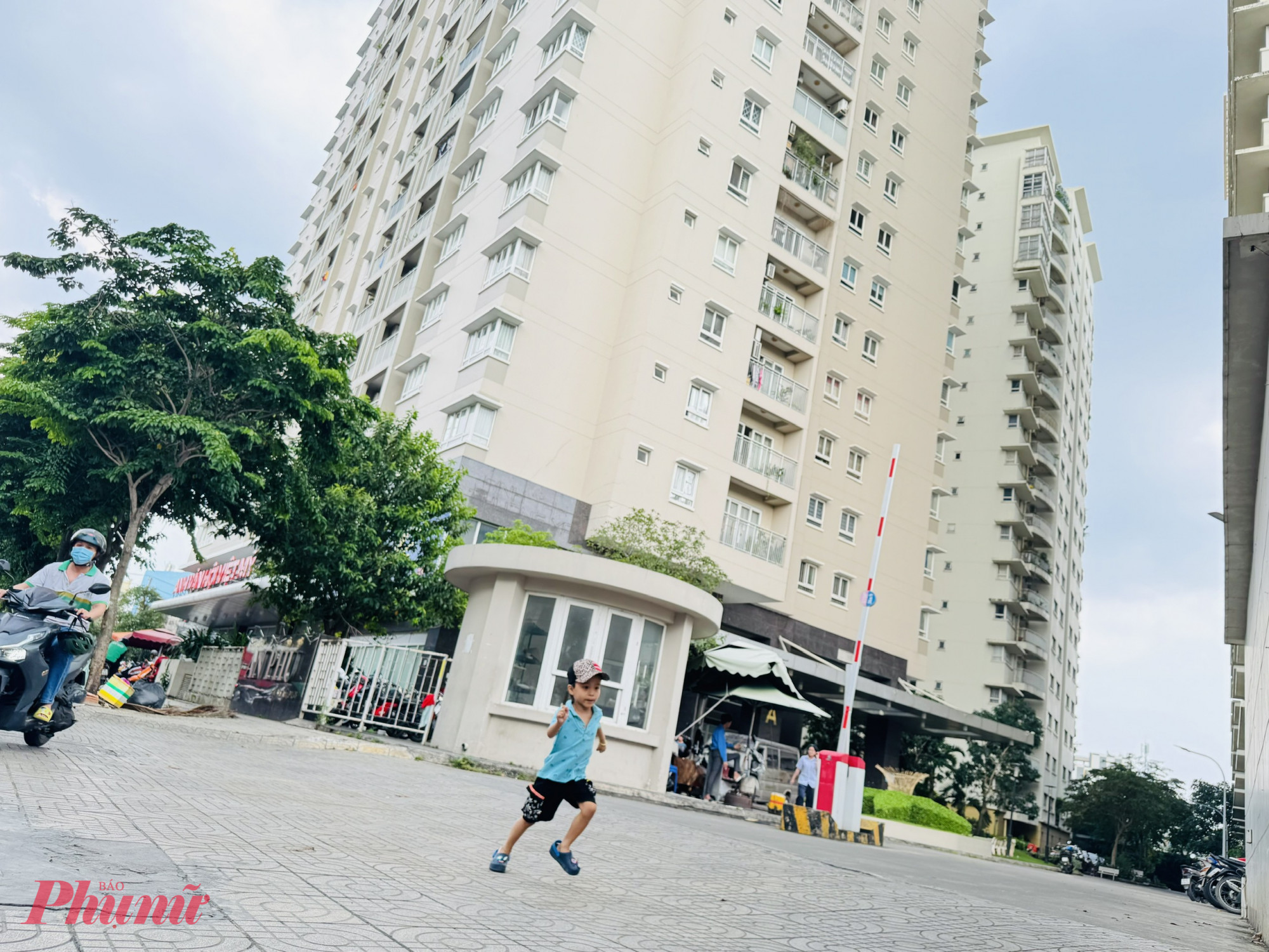 Nhu cầu nhà ở thực giá phù hợp của người dân rất cao - Ảnh: Thanh Hoa