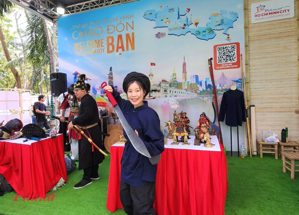 Khu triển lãm của TPHCM với những bạn trẻ mang đến các câu chuyện lịch sử về con người Việt Nam