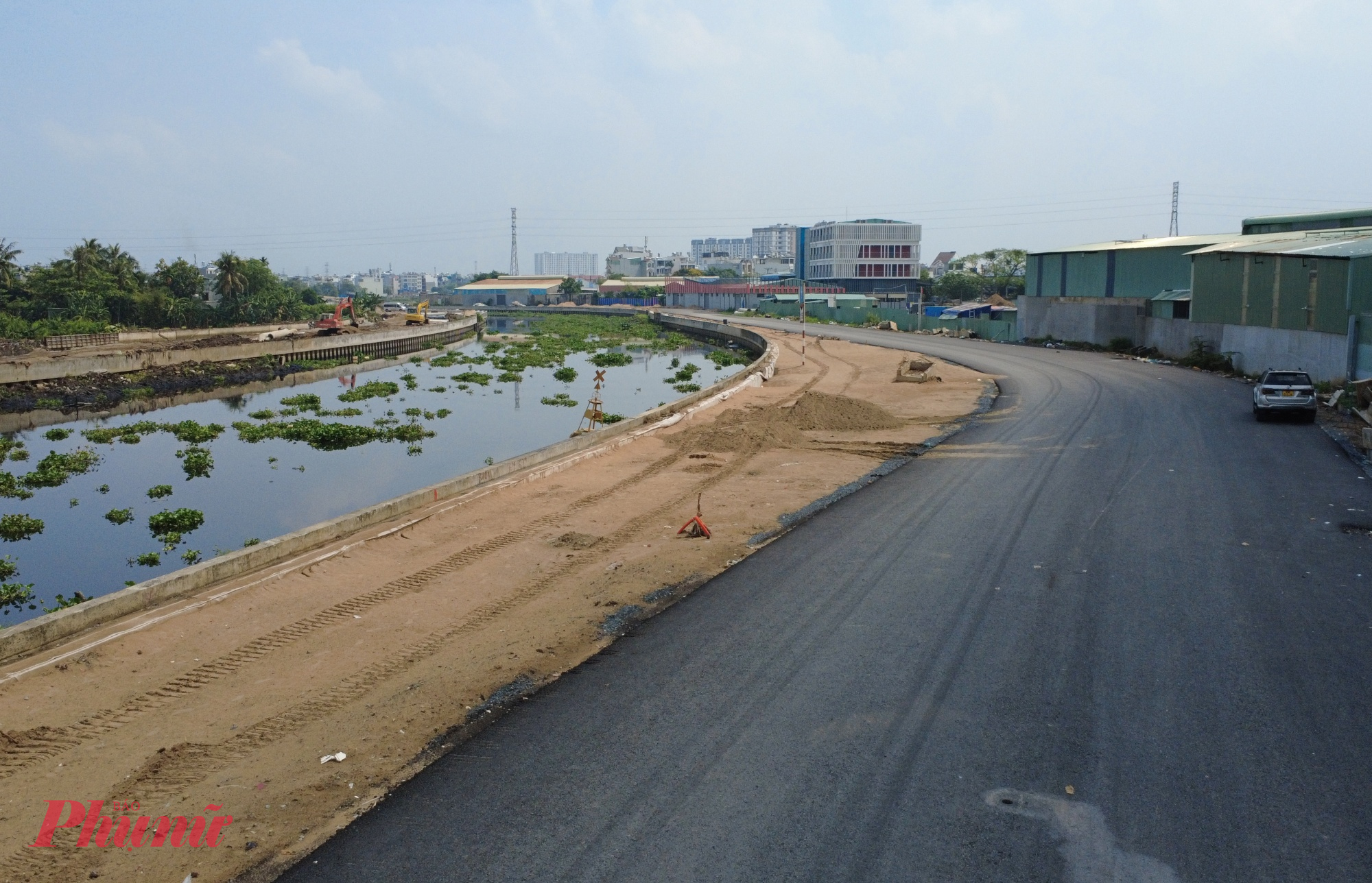 Gói XL-08 (cầu Chợ Cầu – cầu Trường Đai) trị giá hơn 491 tỉ đồng đạt 66,99%, mới thảm nhựa một đoạn nhưng chưa cho thông xe. 