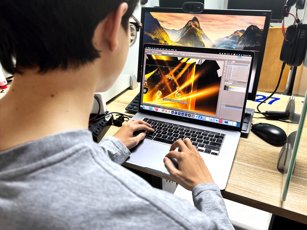 Các dịch vụ thuê bao hằng tháng đang trở thành công cụ không thể thiếu đối với nhiều sinh viên trong quá trình học tập