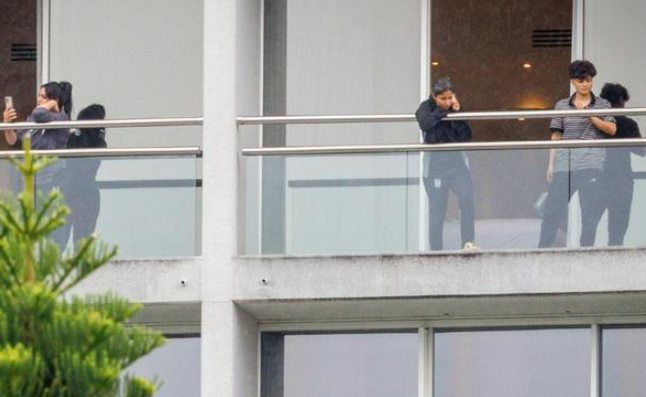 Các cầu thủ nữ tuyển Iran tại một khách sạn ở Úc 