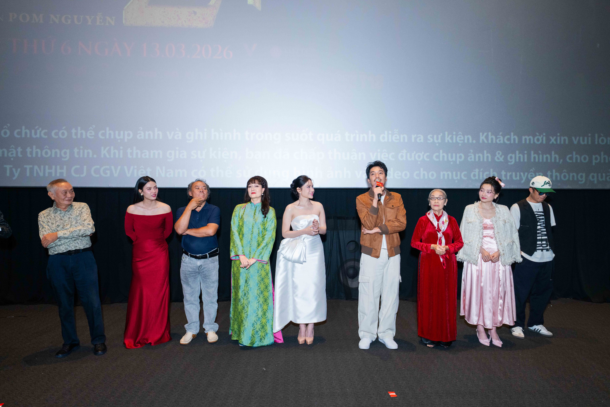 Dàn diễn viên tham gia Quỷ nhập tràng 2 giao lưu với khán giả chiều 10/3