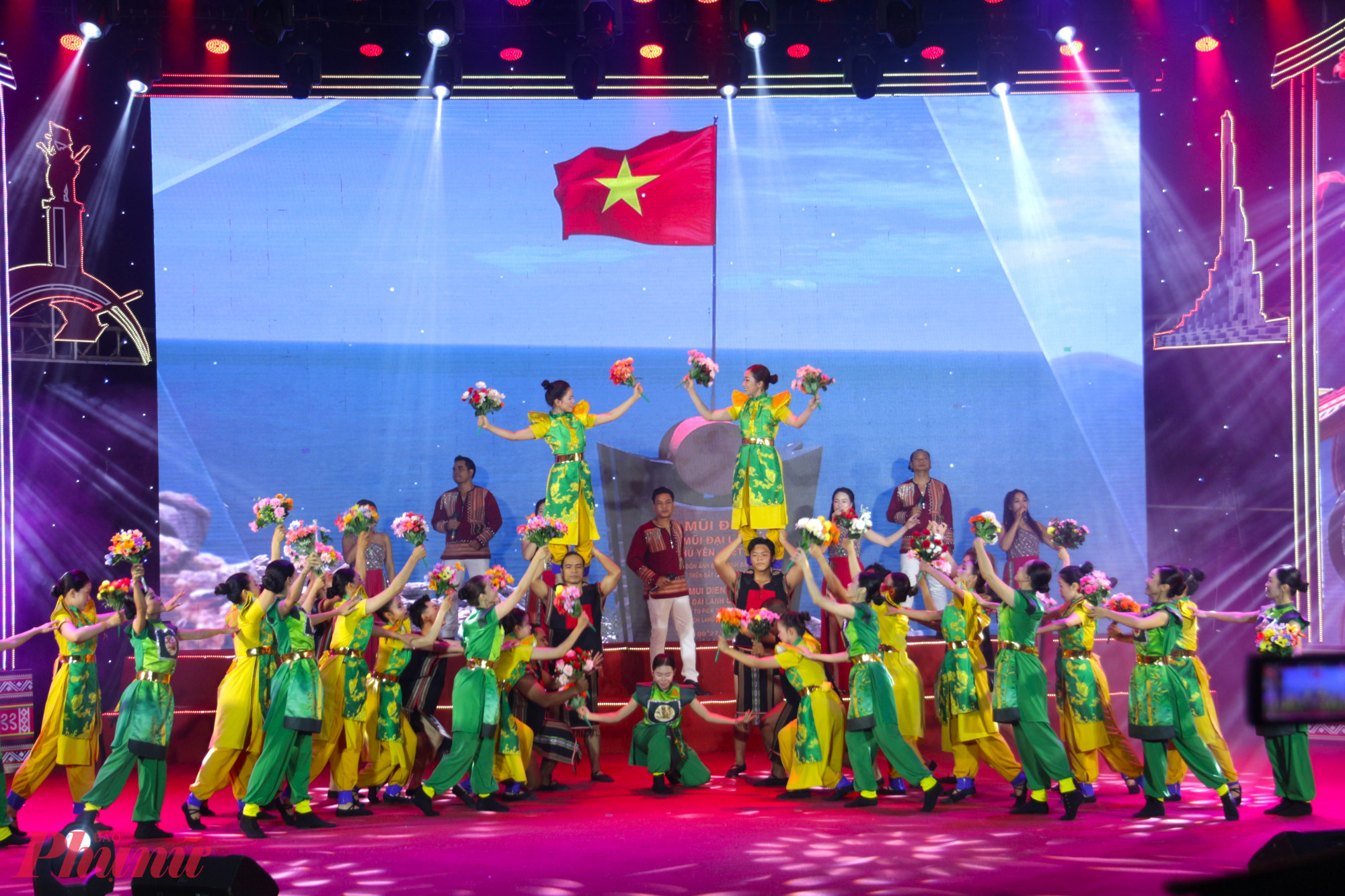 Các tiết mục văn nghệ đặc sắc tại Lễ trao giải