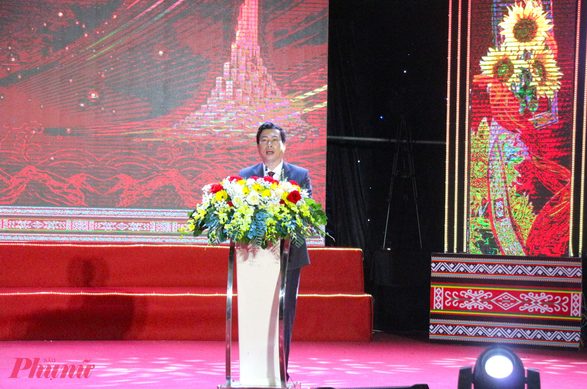 Ông Trần Hồng Tiến - Giám đốc Sở Văn hóa, Thể thao và Du lịch tỉnh Đắk Lắk phát biểu tại buổi lễ