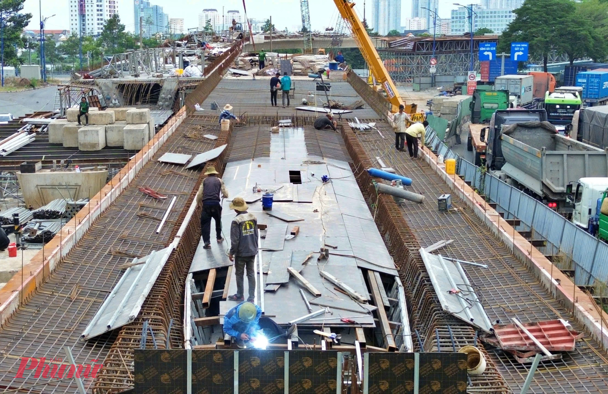 Hạng mục cầu N4 cũng đang được thi công cùng lúc với N3