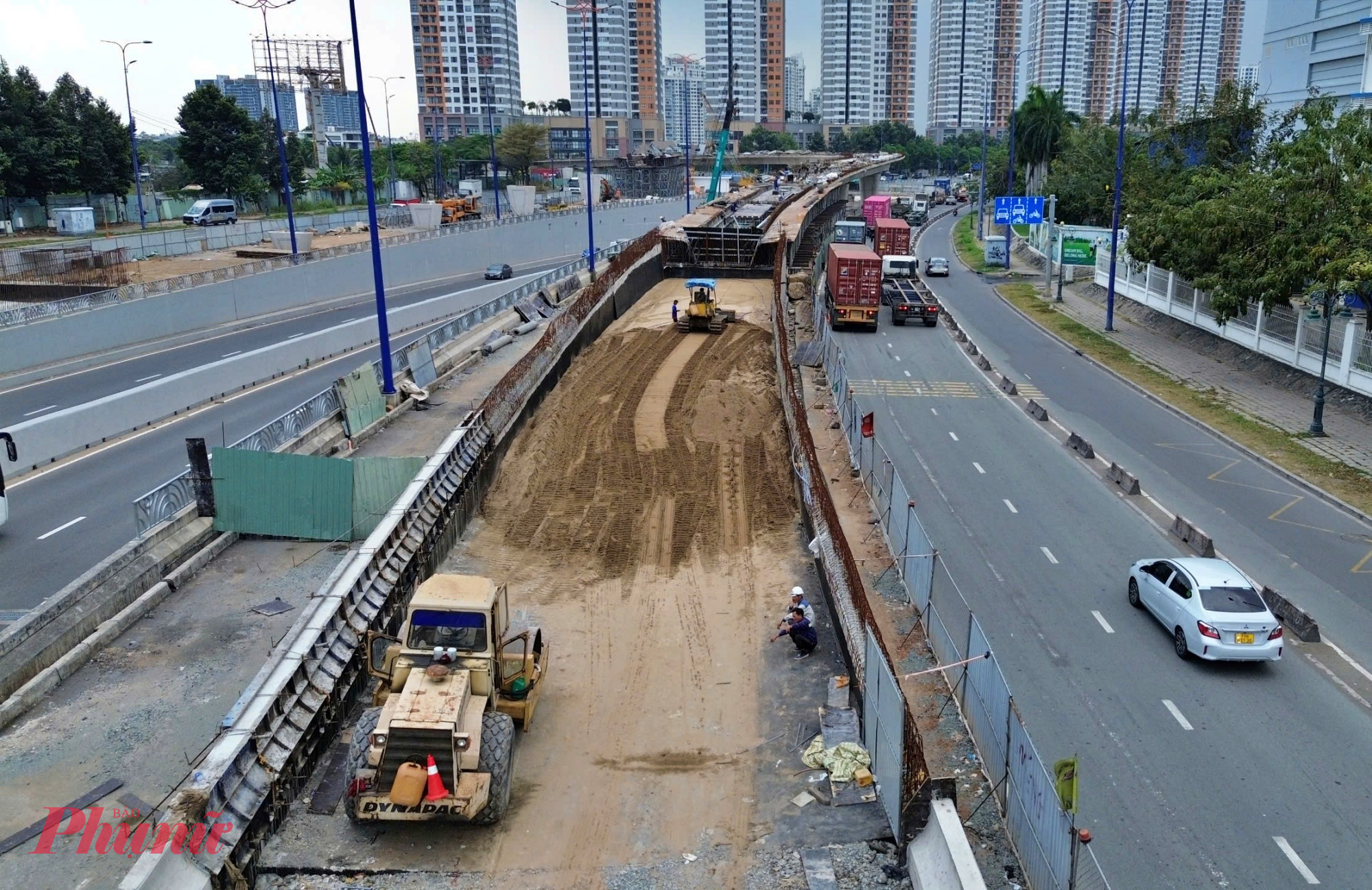 Phần tiếp nối với mặt đường Mai Chí Thọ của cầu N3 đang được san 