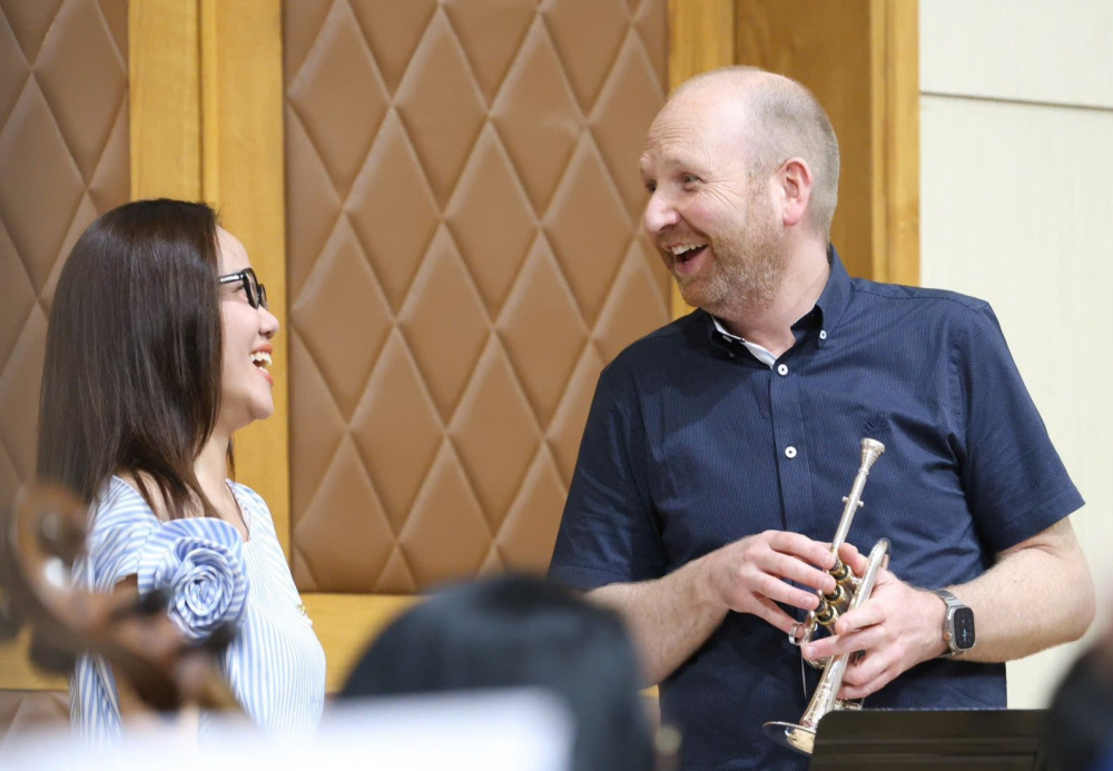 NSƯT Phạm Khánh Ngọc và nghệ sĩ trumpet Tormod Aasgaard