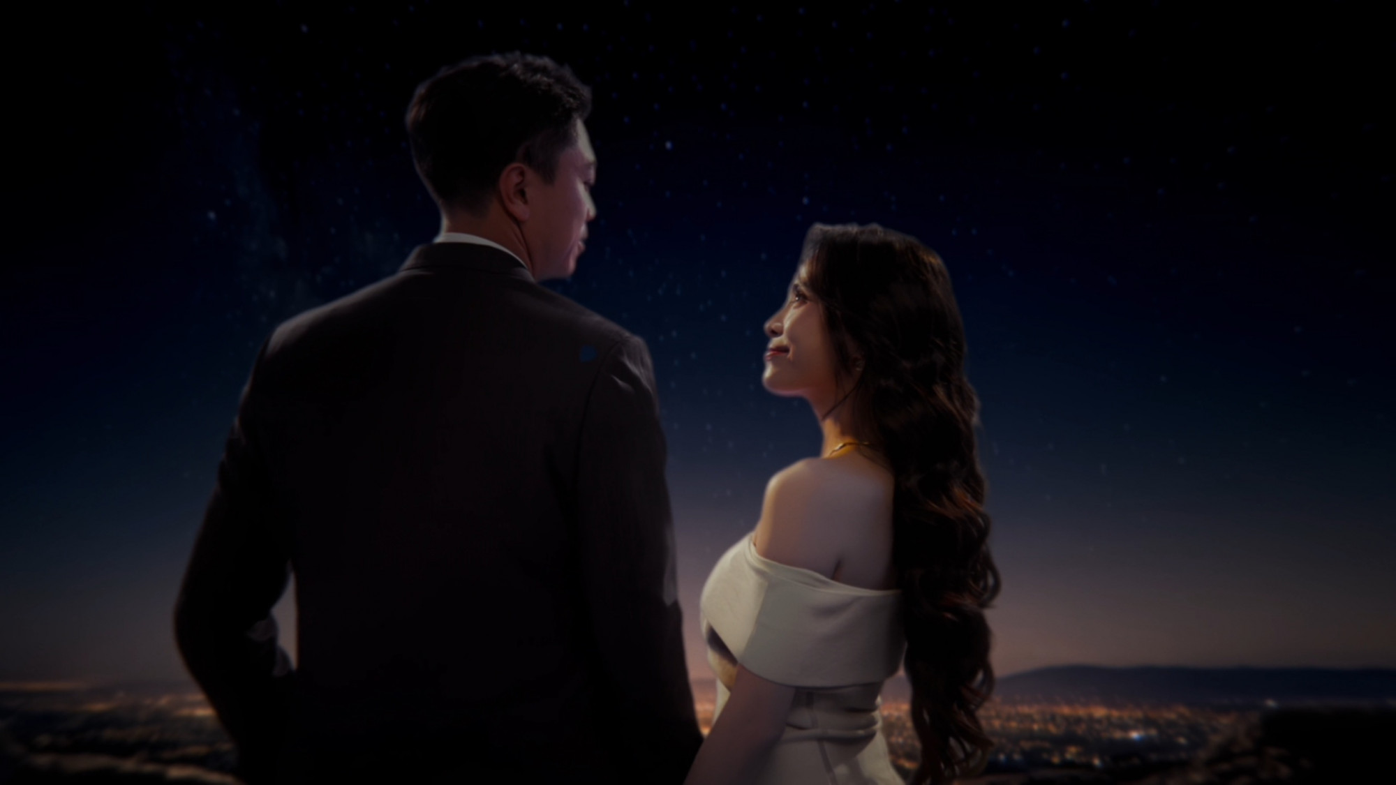 Hình ảnh của ca nương Kiều Anh và ông xã Văn Quỳnh trong MV Nhả vía