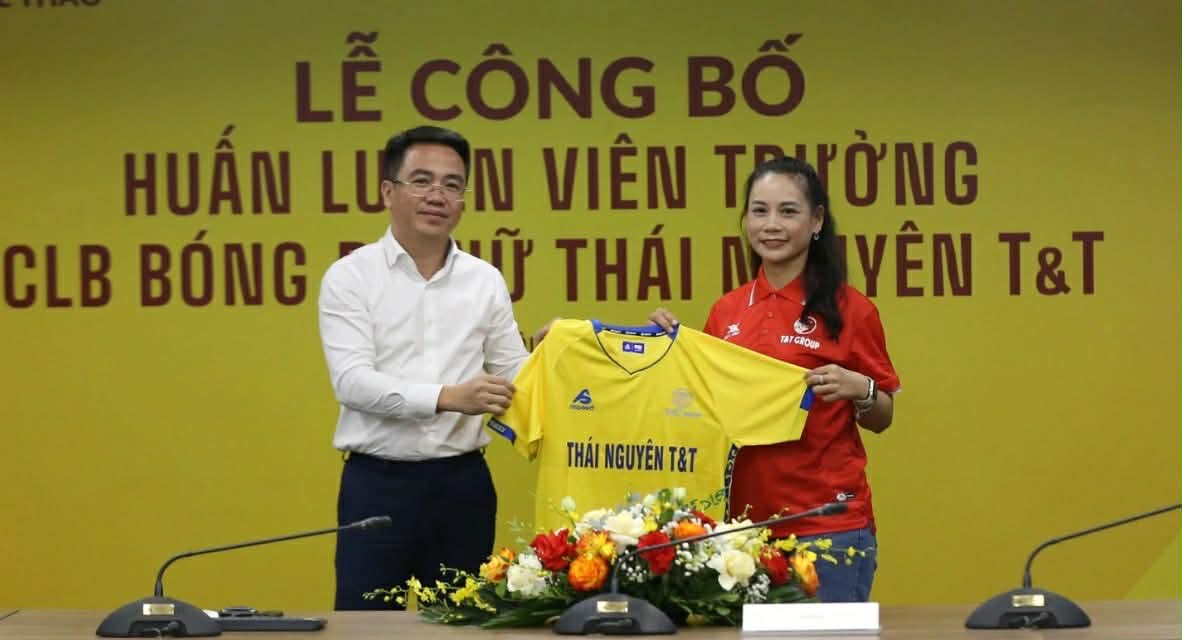 Văn Thị Thanh, HLV nữ duy nhất ở Việt Nam có bằng Pro