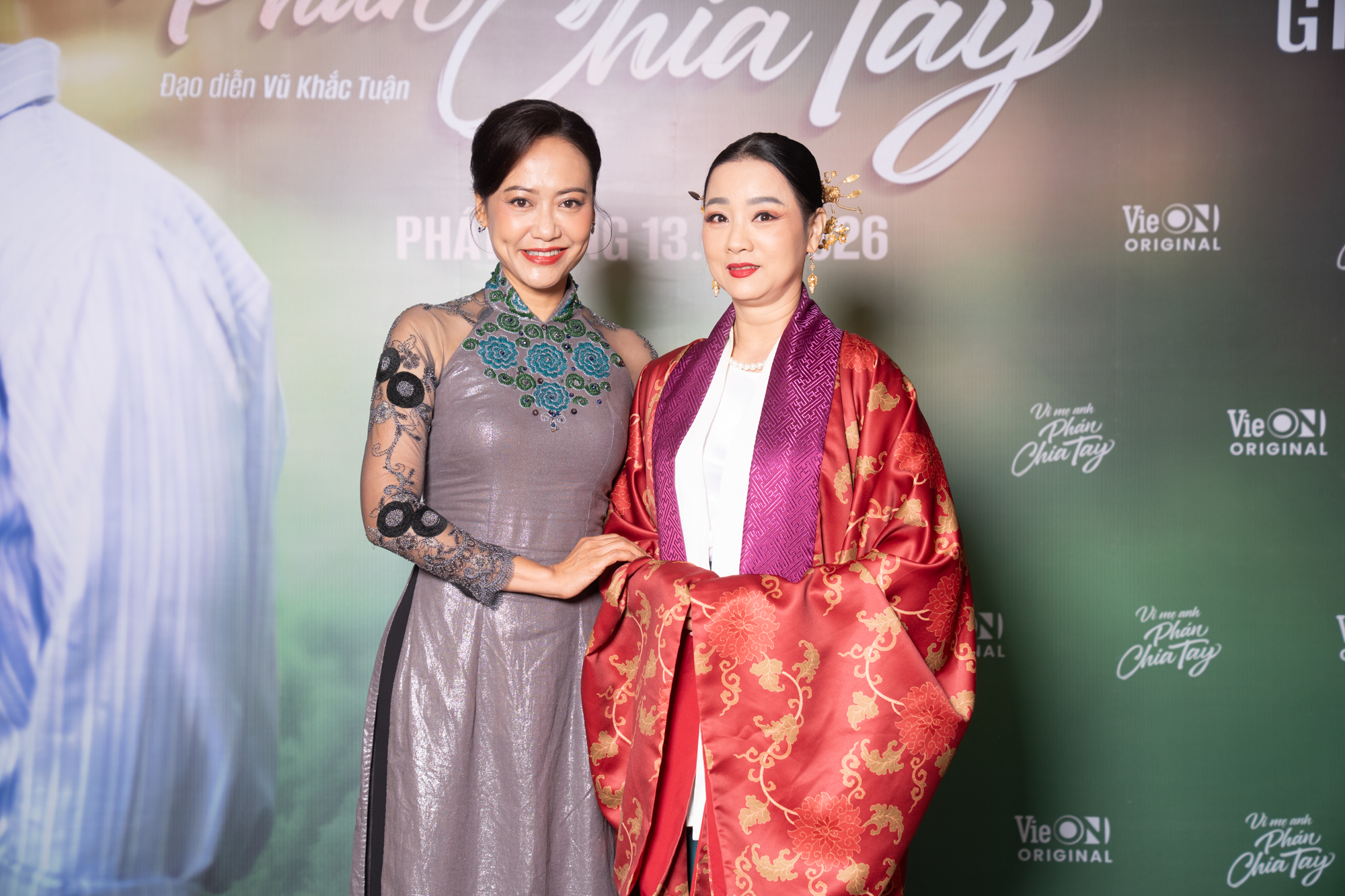 Diễn viên Hồng Ánh và Mỹ Duyên cho biết rất vui khi được làm việc cùng những diễn viên trẻ trong ê-kíp