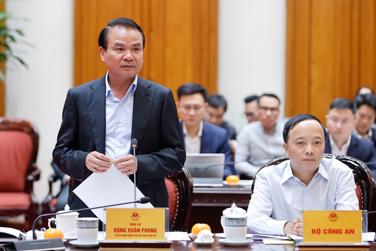 Phó Chủ nhiệm Thường trực VPCP Đặng Xuân Phong phát biểu tại cuộc họp - Ảnh: VGP/Nhật Bắc