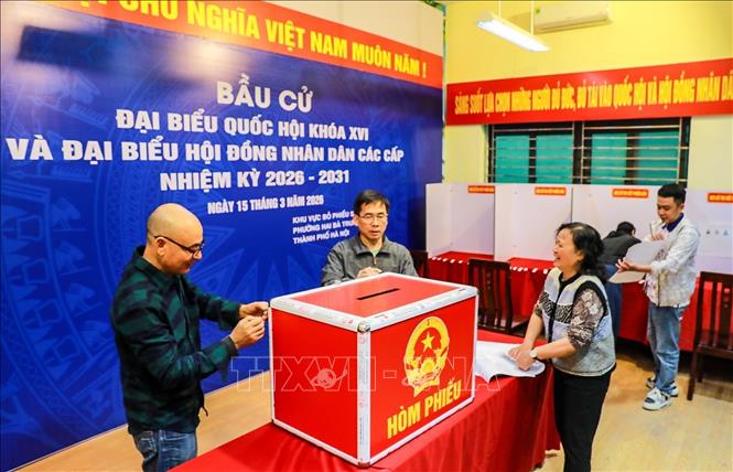 Các bước chuẩn bị cuối cùng đang được hoàn thành. Ảnh: Khánh Hoà/TTXVN