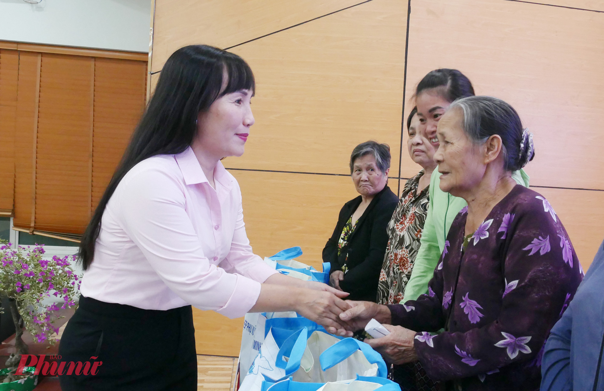 Trịnh Thị Thanh - Phó chủ tịch thường trực Hội LHPN TPHCM