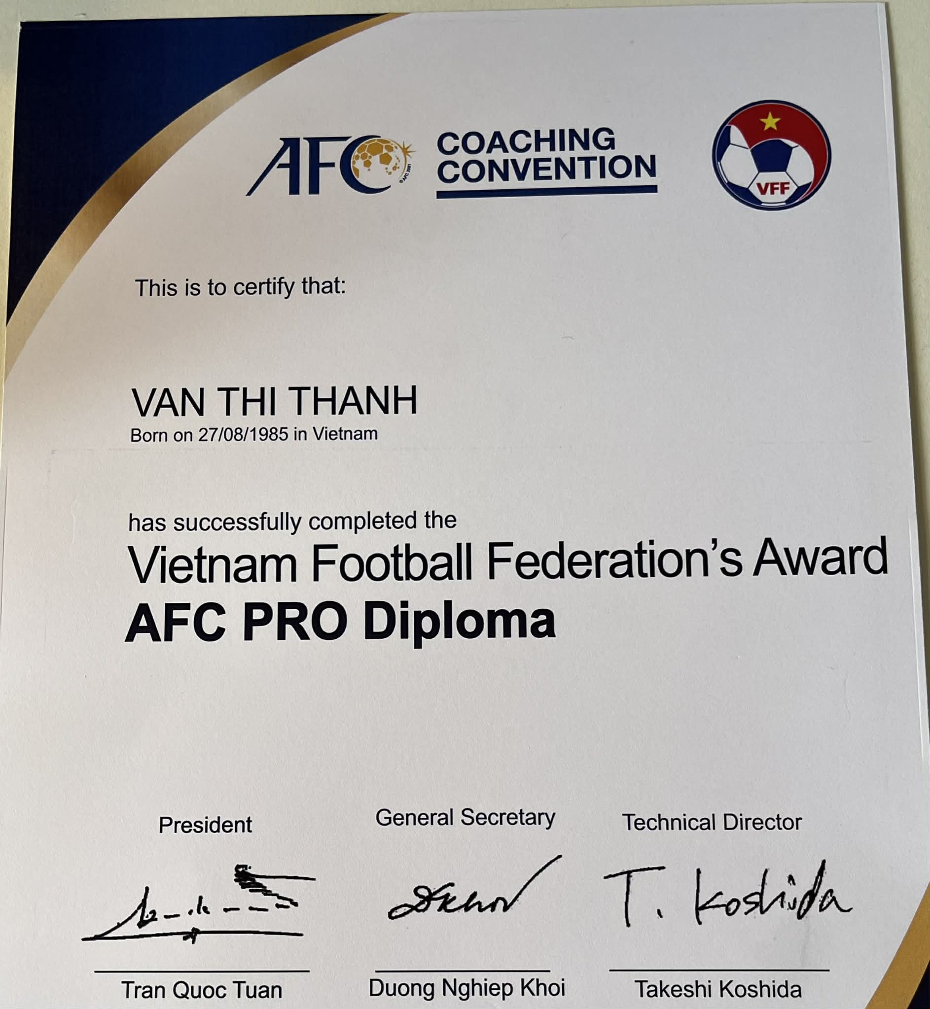 Bằng HLV Pro của Văn Thị Thanh