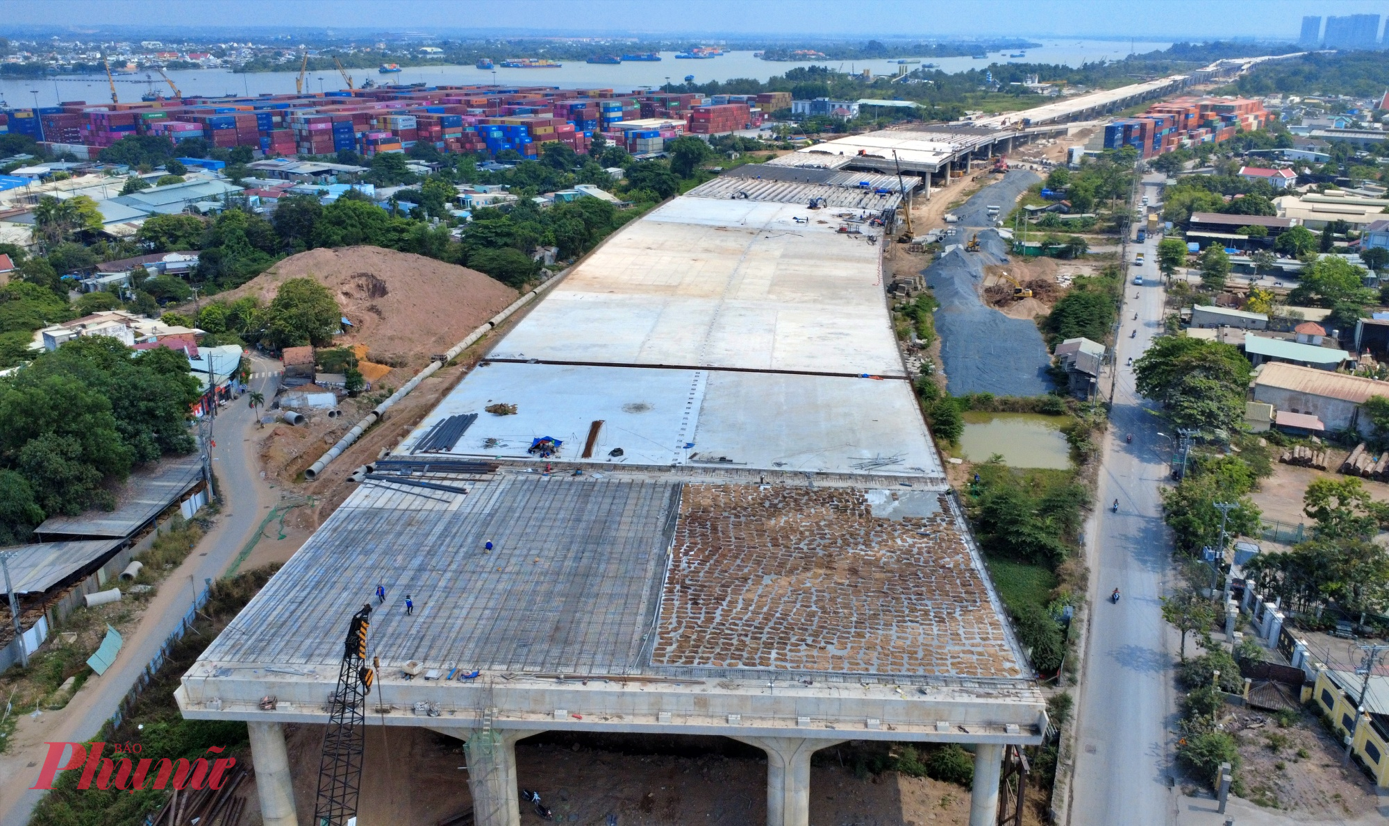 Đoạn từ từ nút giao Tân Vạn hướng đi cao tốc TPHCM - Long - Dầu Giây cũng đã thành hình, dần kết nối đồng bộ