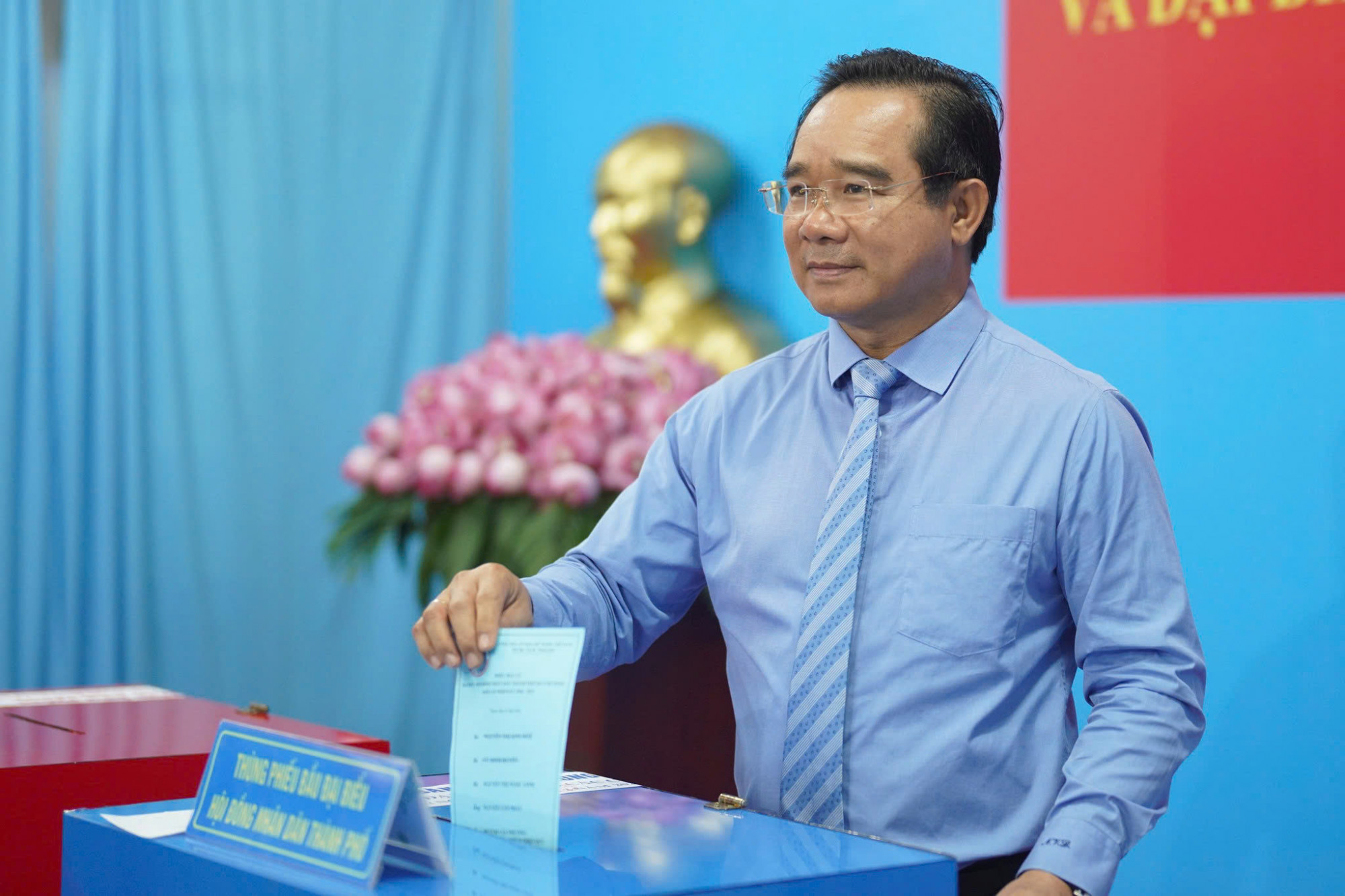 Trực tiếp: Người dân cả nước đi bỏ phiếu bầu cử Ông Nguyễn Văn Được - Phó chủ tịch UBND TPHCM