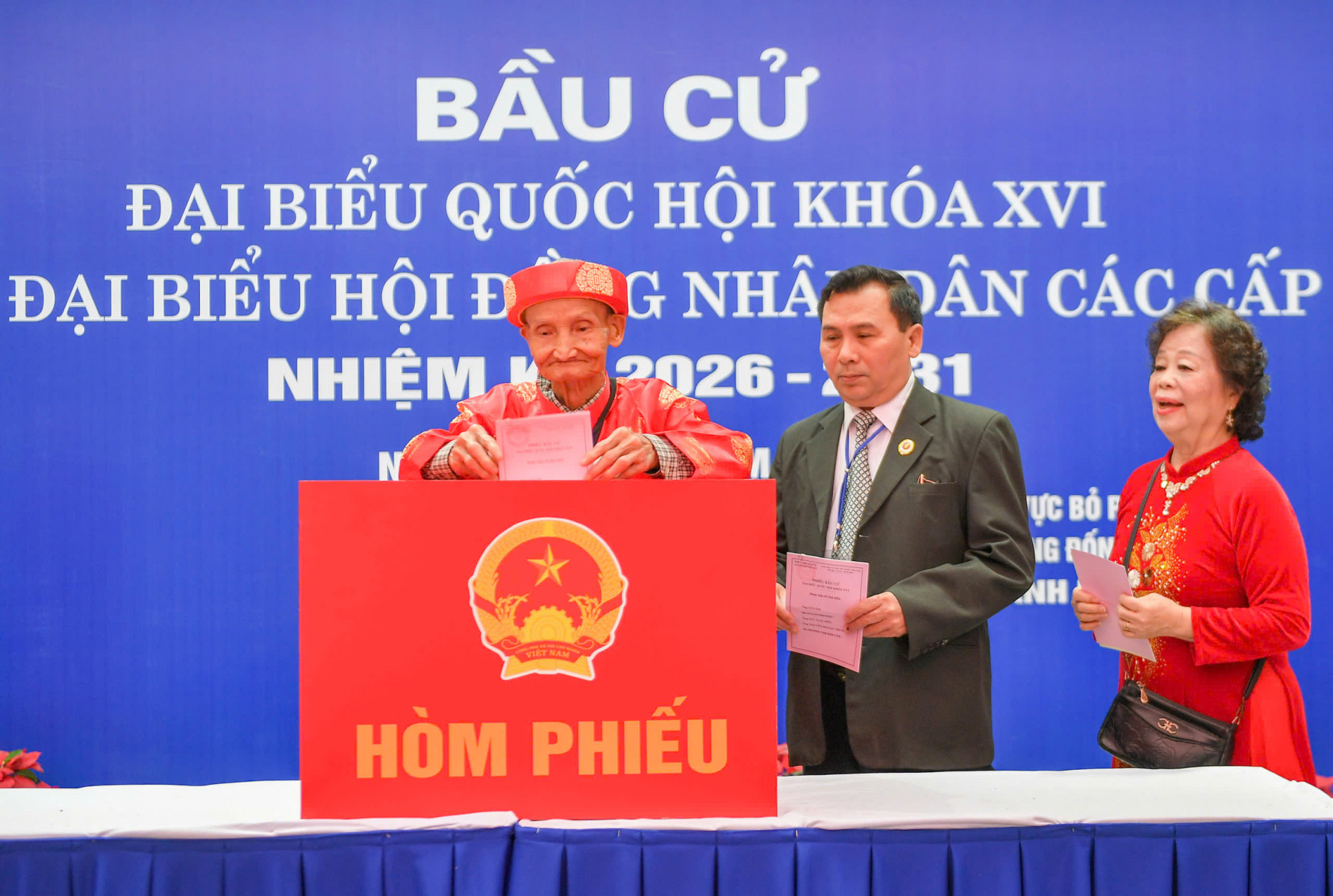 Tại điểm bầu cử số 20 phường Đống Đa, có số cử tri là 2377.