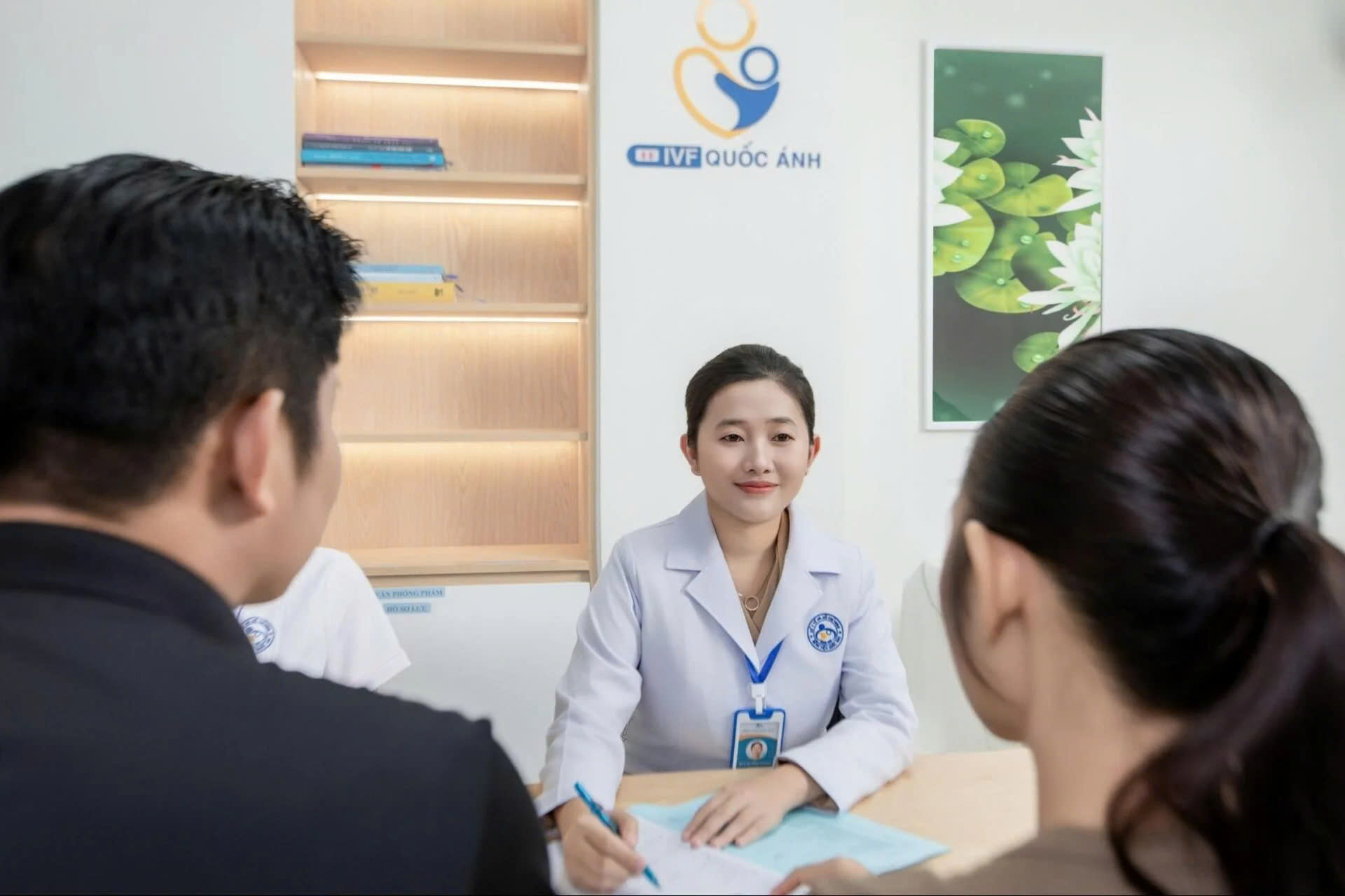 IVF Quốc Ánh luôn ưu tiên xây dựng phác đồ điều trị tối ưu hiệu quả, chi phí hợp lý - Ảnh: IVF Quốc Ánh