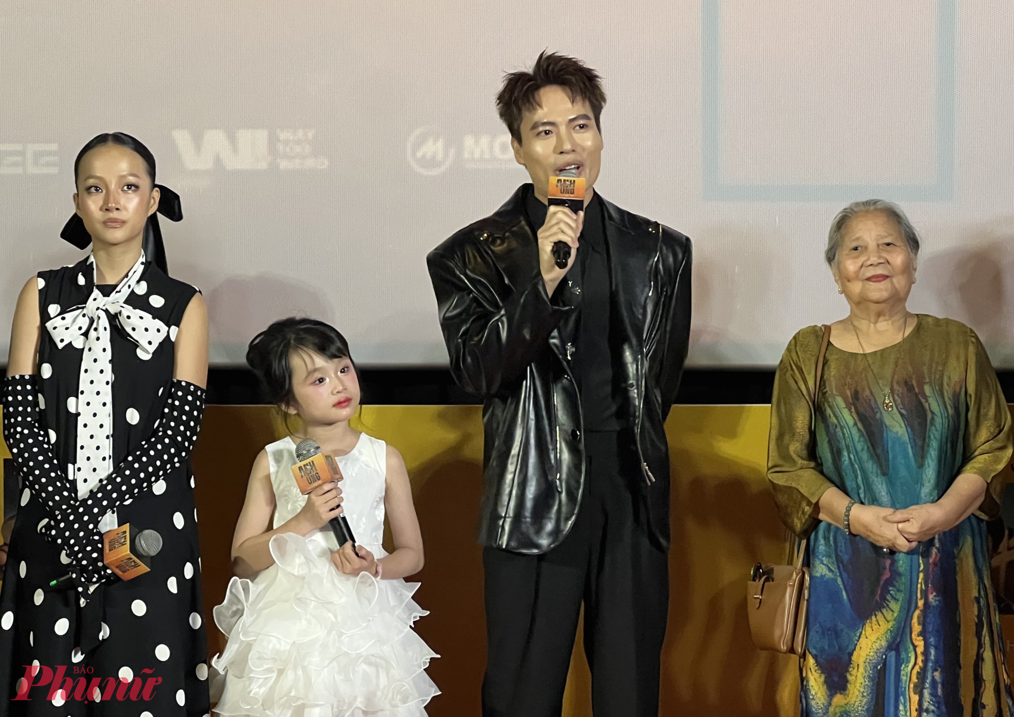 Diễn viên Võ Tấn Phát vào vai một tài xế taxi, đồng nghiệp của nhân vật Hùng (Thái Hoà thủ vai)