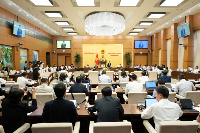 Ủy ban thường vụ Quốc hội bàn về dự thảo Luật Thủ đô (sửa đổi) - ảnh: QH