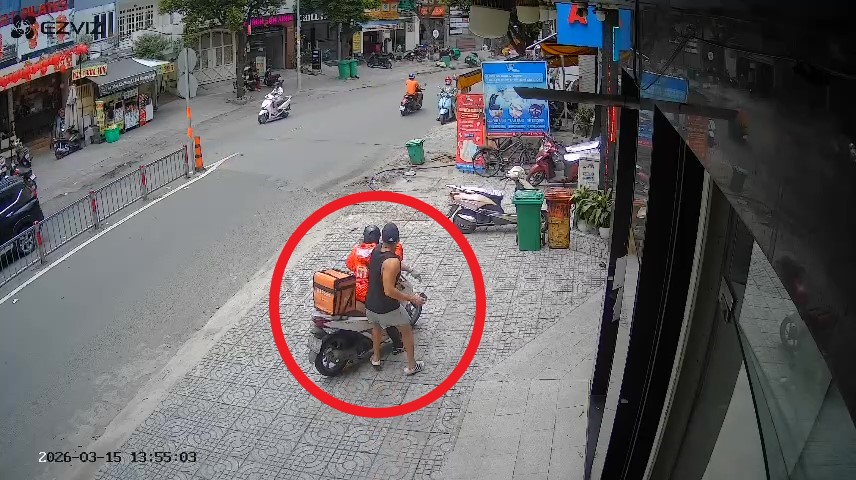 Ảnh cắt từ clip. 