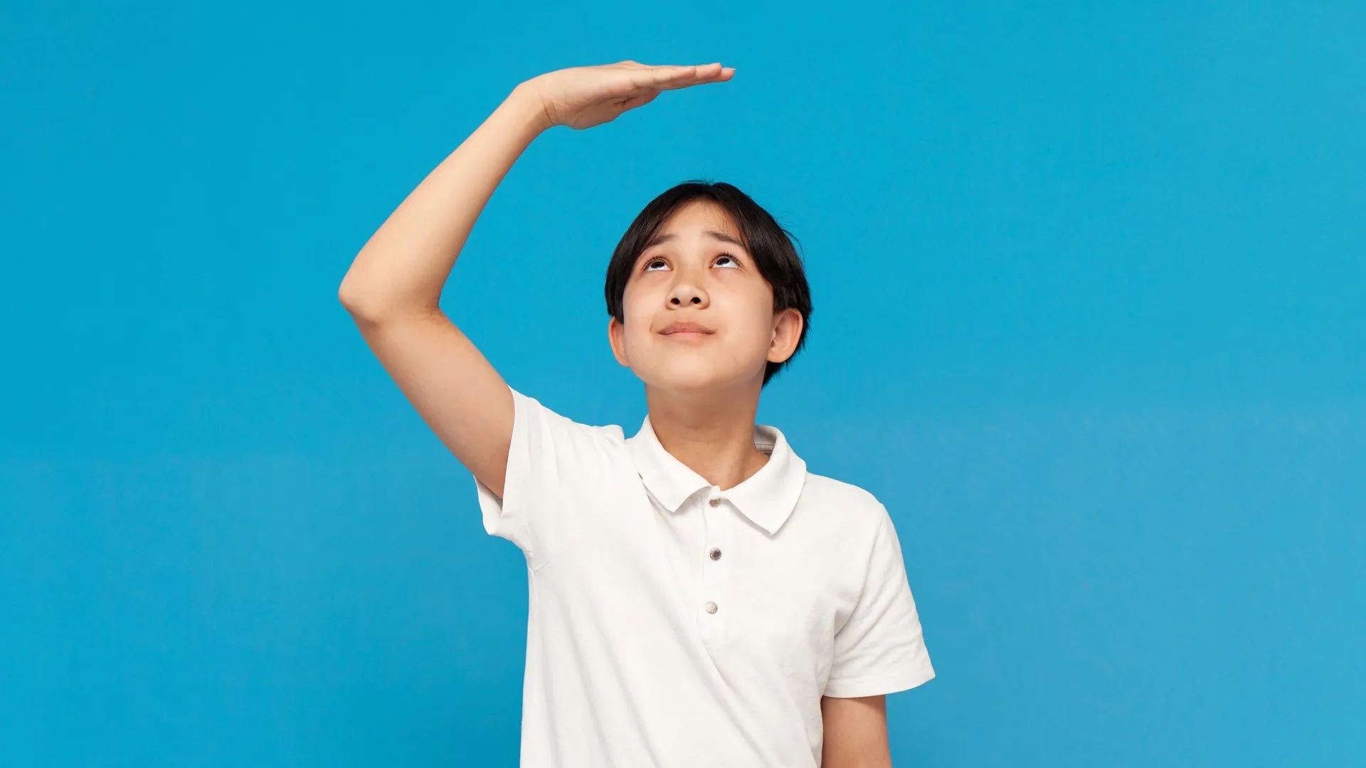 Giá lương thực tăng cao khiến các gia đình phải hy sinh dinh dưỡng để chọn no bụng, từ đó ảnh hưởng sự phát triển của trẻ - Ảnh: Shutterstock