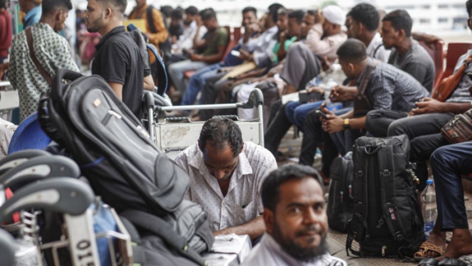 Chiến sự Trung Đông căng thẳng khiến hàng triệu lao động phải di cư - Ảnh: The Daily Star